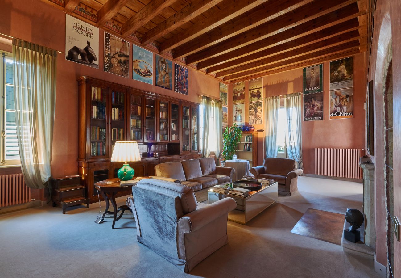 Villa a Verona - Torre di Terzolan With Pool, Jacuzzi And Golf Putt