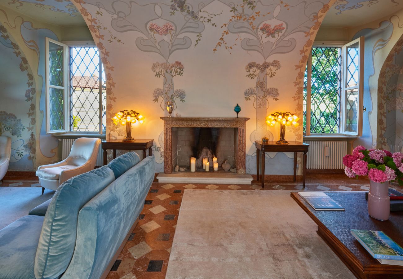 Villa a Verona - Torre di Terzolan With Pool, Jacuzzi And Golf Putt