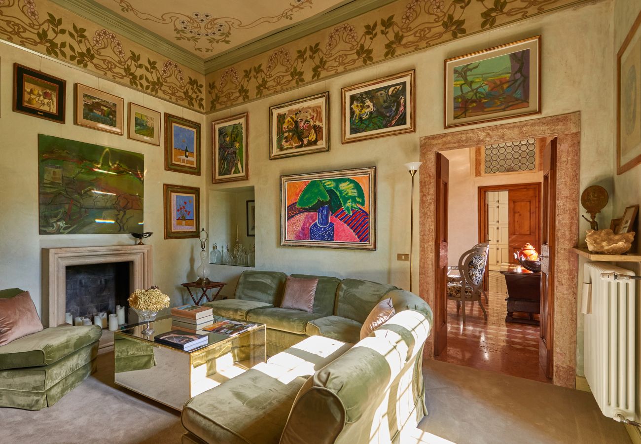 Villa a Verona - Torre di Terzolan With Pool, Jacuzzi And Golf Putt