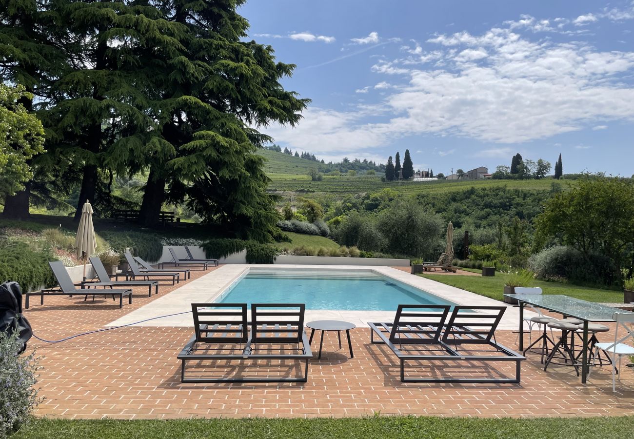 Villa a Verona - Villa Torre di Terzolan With Pool and Jacuzzi