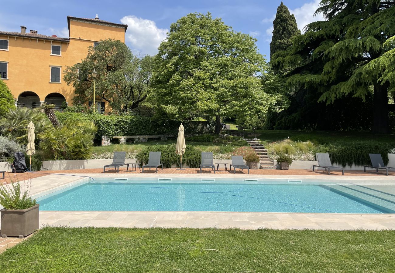 Villa a Verona - Torre di Terzolan With Pool, Jacuzzi And Golf Putt