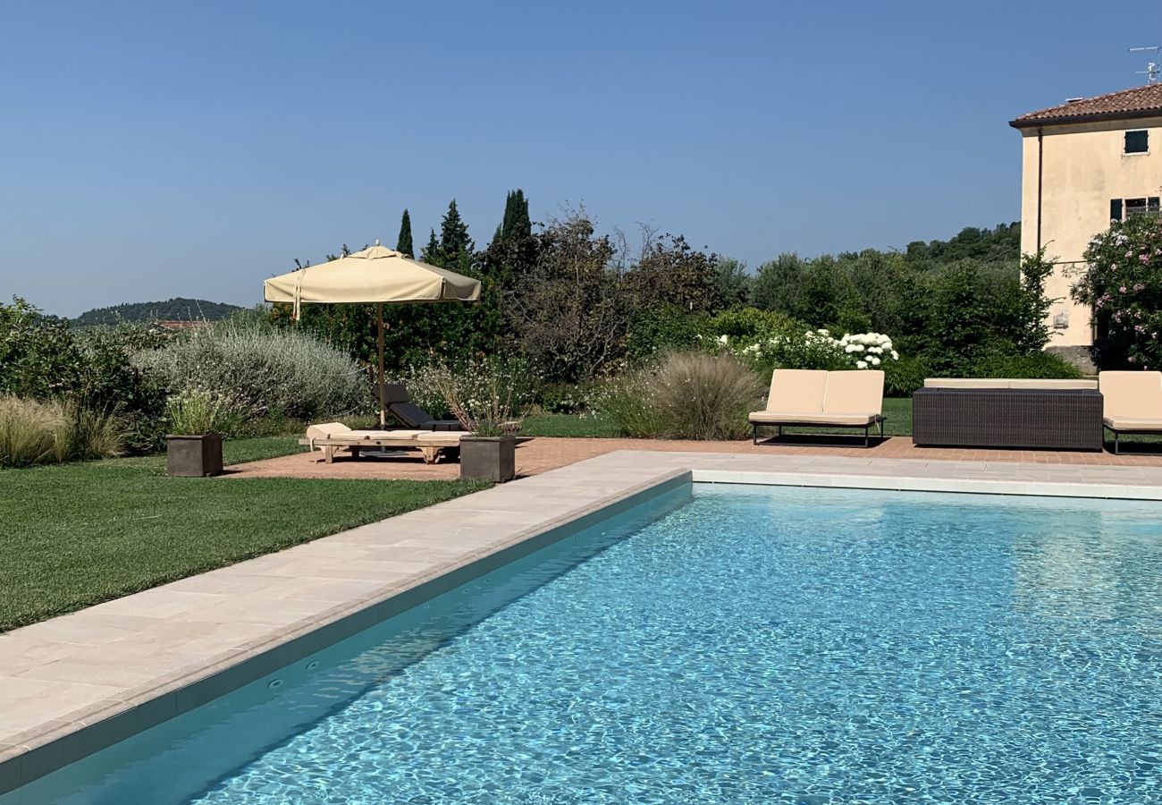 Villa a Verona - Villa Torre di Terzolan With Pool and Jacuzzi