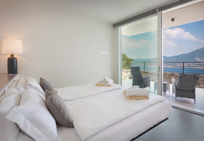 Villa a Torri del Benaco - Villa GEMMMA with Private Pool Villa a Torri del Benaco - Villa GEMMMA with Private Pool