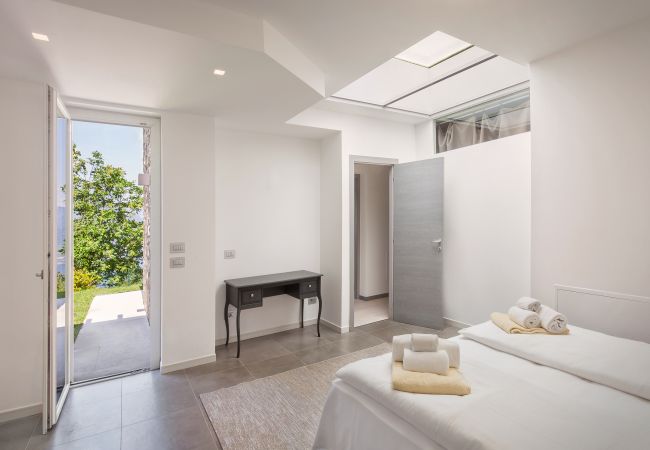 Villa a Torri del Benaco - Villa GEMMMA with Private Pool Villa a Torri del Benaco - Villa GEMMMA with Private Pool