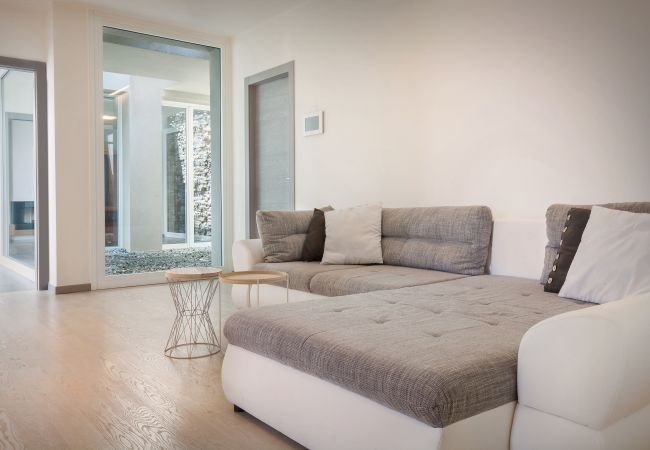 Villa a Torri del Benaco - Villa GEMMMA with Private Pool Villa a Torri del Benaco - Villa GEMMMA with Private Pool