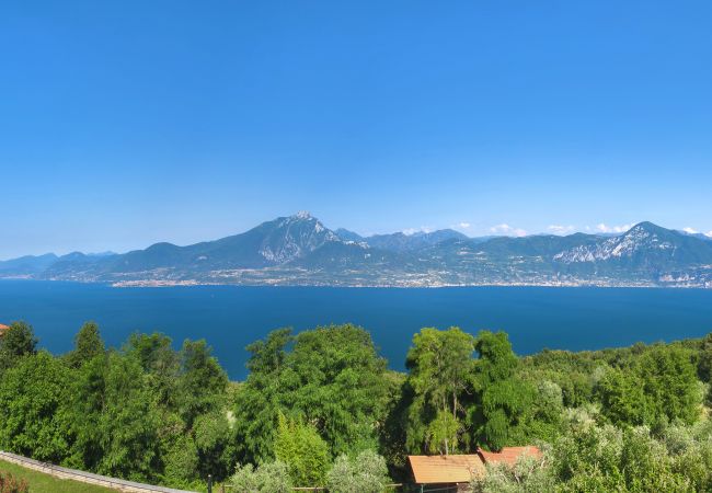 Villa a Torri del Benaco - Villa GEMMMA with Private Pool Villa a Torri del Benaco - Villa GEMMMA with Private Pool