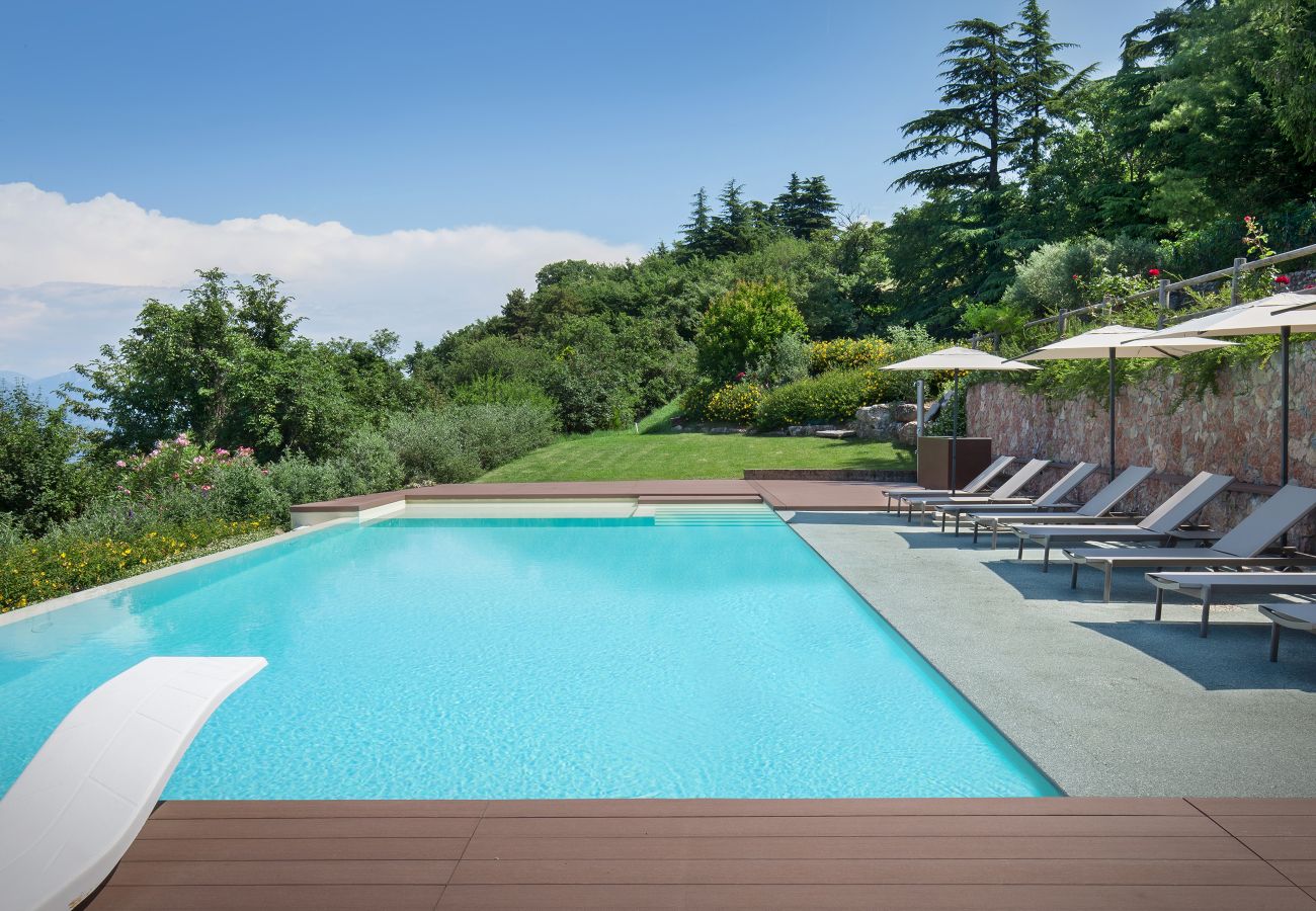 Villa a Torri del Benaco - Villa GEMMMA with Private Pool