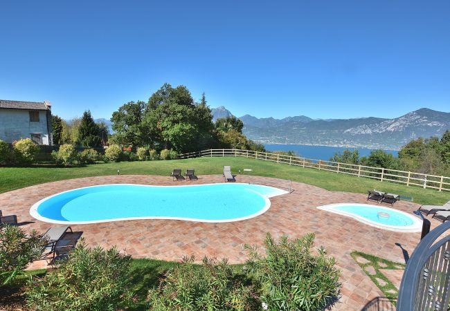 Appartamento a San Zeno di Montagna - Apartment Borgo Montagna With Pool