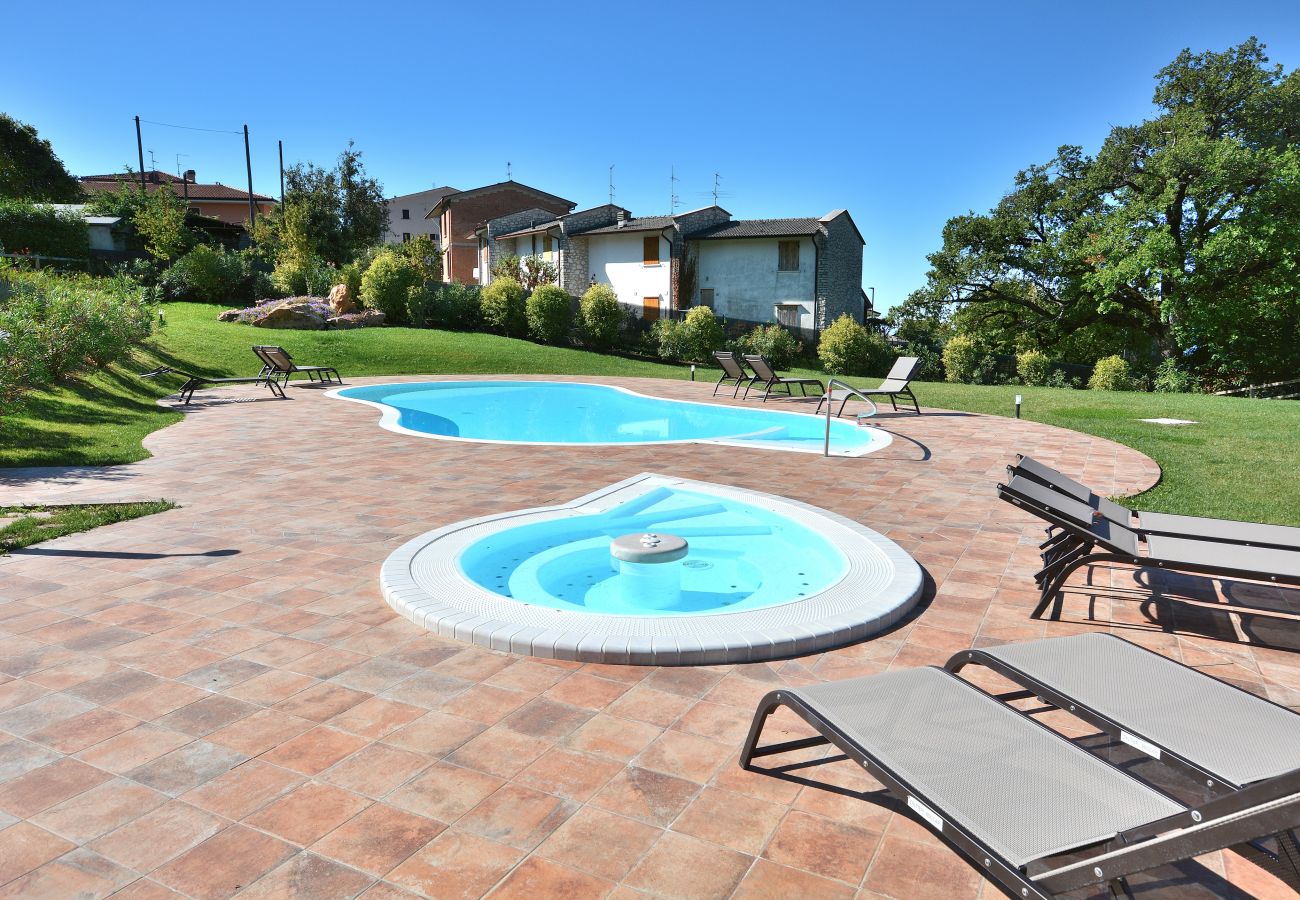 Appartamento a San Zeno di Montagna - Apartment Borgo Montagna With Pool