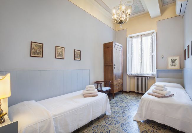 Villa a Volta Mantovana - Villa L'Oleandra with Pool up to 12 People Villa a Volta Mantovana - Villa L'Oleandra with Pool up to 12 People