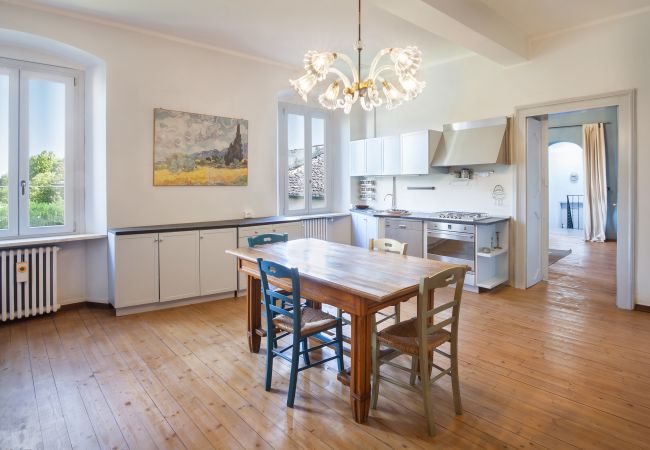 Villa a Volta Mantovana - Villa L'Oleandra with Pool up to 12 People Villa a Volta Mantovana - Villa L'Oleandra with Pool up to 12 People