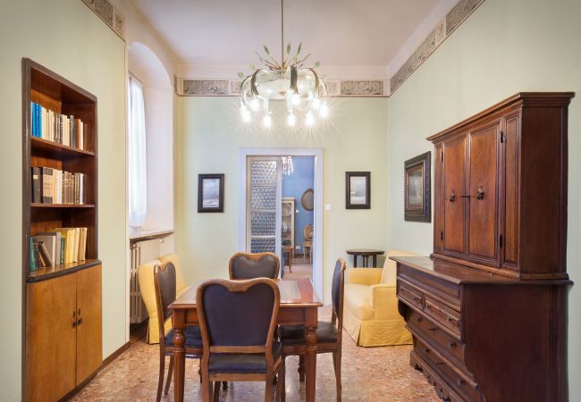 Villa a Volta Mantovana - Villa L'Oleandra with Pool up to 12 People Villa a Volta Mantovana - Villa L'Oleandra with Pool up to 12 People