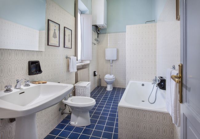 Villa a Volta Mantovana - Villa L'Oleandra with Pool up to 12 People Villa a Volta Mantovana - Villa L'Oleandra with Pool up to 12 People