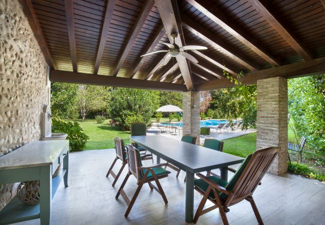 Villa a Volta Mantovana - Villa L'Oleandra with Pool up to 12 People Villa a Volta Mantovana - Villa L'Oleandra with Pool up to 12 People
