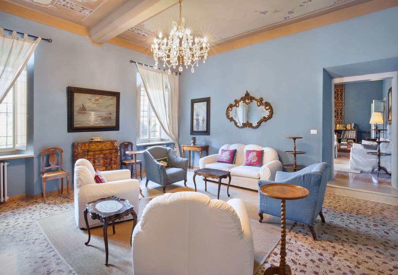 Villa a Volta Mantovana - Villa L'Oleandra with Pool up to 12 People