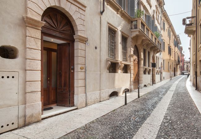 Appartamento a Verona - Verincanto Suite In old Verona Downtown Appartamento a Verona - Verincanto Suite In old Verona Downtown