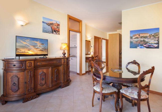 Appartamento a Torri del Benaco - Apartment Bella Sathea