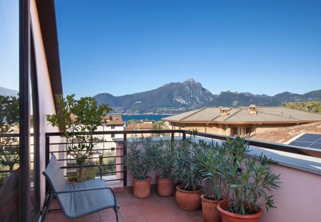Appartamento a Torri del Benaco - Apartment Bella Sathea Appartamento a Torri del Benaco - Apartment Bella Sathea