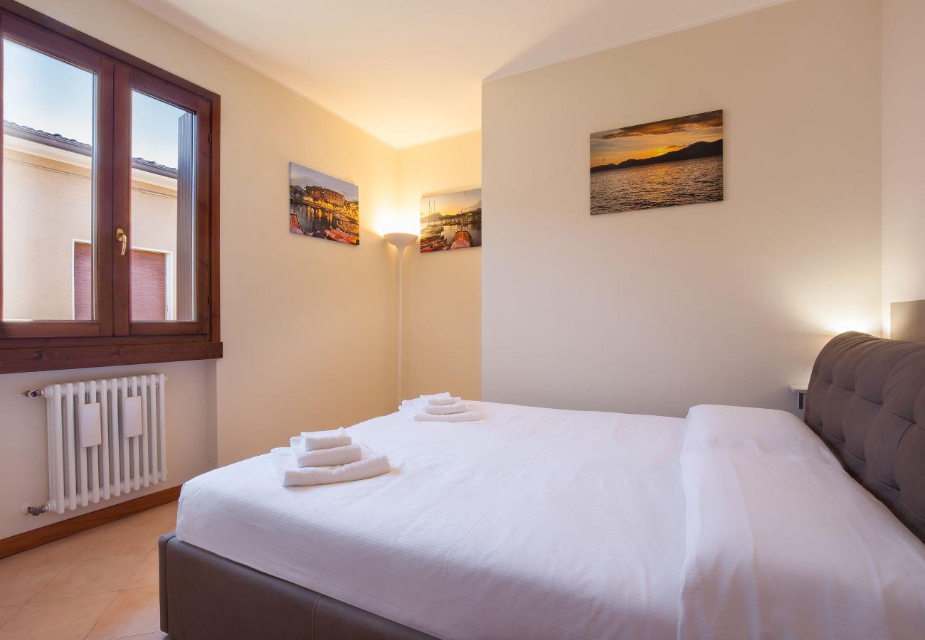 Appartamento a Torri del Benaco - Apartment Bella Sathea Appartamento a Torri del Benaco - Apartment Bella Sathea