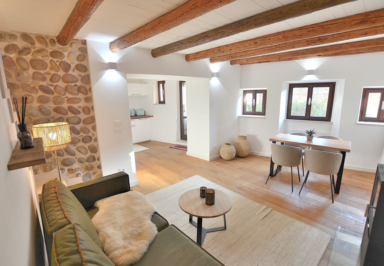 Appartamento a Calmasino - Casetta Renzi with Terrace Appartamento a Calmasino - Casetta Renzi with Terrace