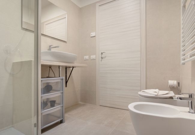 Appartamento a Lazise - Apartment Ginestra Gialla With Pool Appartamento a Lazise - Apartment Ginestra Gialla With Pool