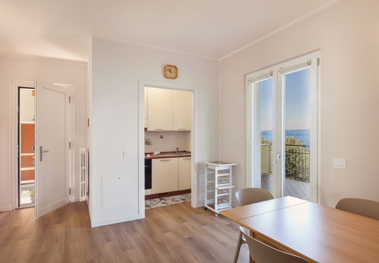 Appartamento a Torri del Benaco - Apartment Erika with Lake view Appartamento a Torri del Benaco - Apartment Erika with Lake view