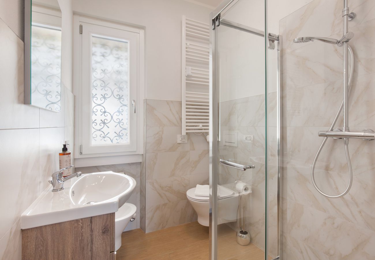 Appartamento a Torri del Benaco - Apartment Erika with Lake view Appartamento a Torri del Benaco - Apartment Erika with Lake view