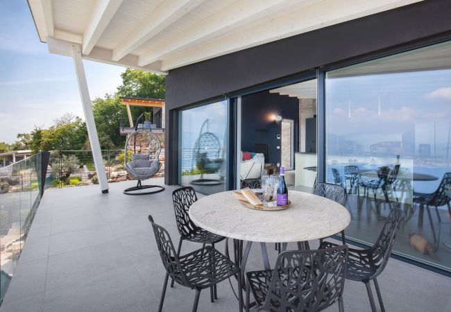 Villa a San Zeno di Montagna - Villa Montelago With Pool Villa a San Zeno di Montagna - Villa Montelago With Pool