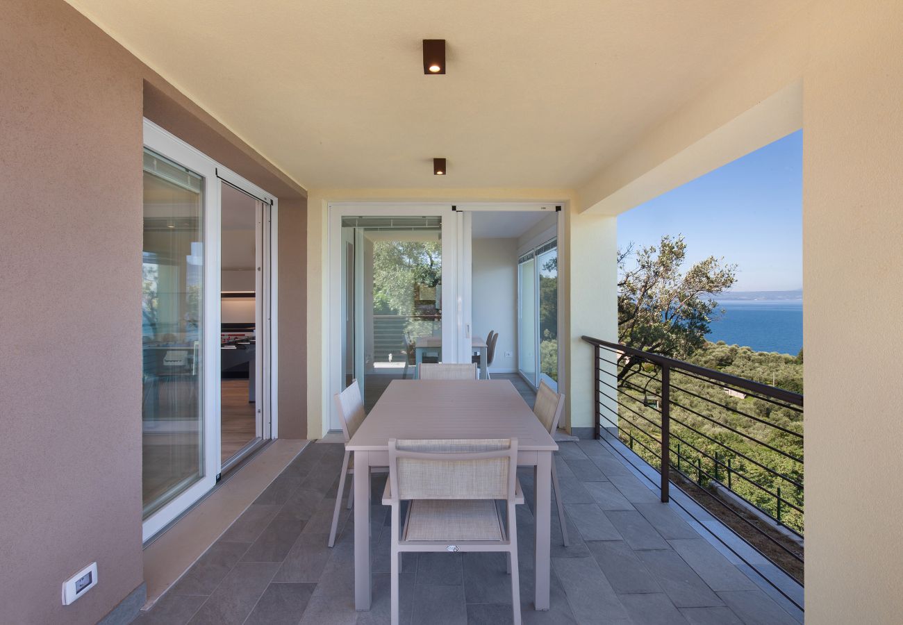 Appartamento a Torri del Benaco - Paradise Apartment With Pool Appartamento a Torri del Benaco - Paradise Apartment With Pool