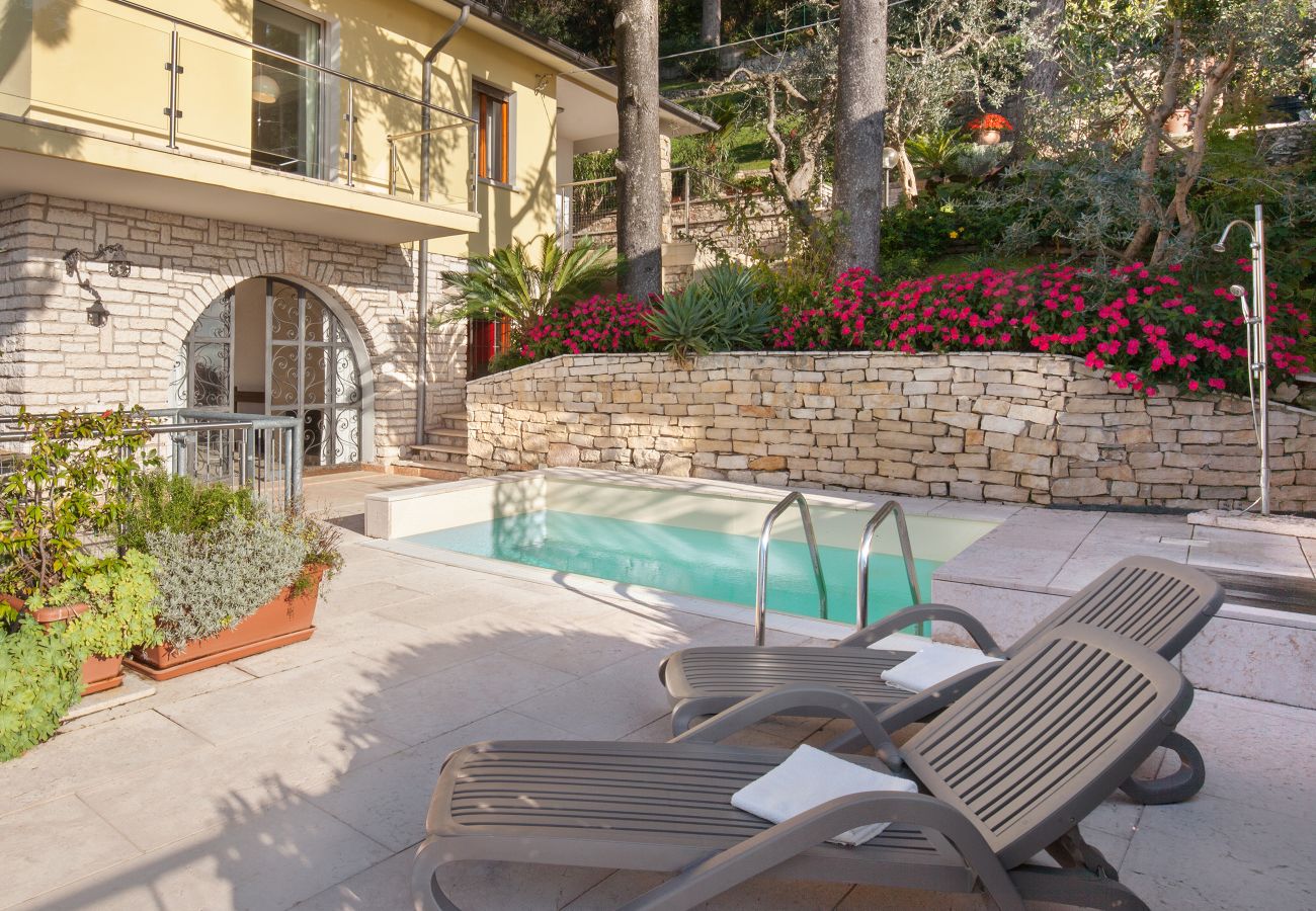 Villa a Torri del Benaco - Villa Vista Lago With Pool Villa a Torri del Benaco - Villa Vista Lago With Pool