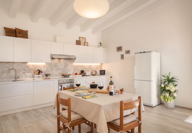 Appartamento a Costermano - White Apartment with Terrace and Lake View Appartamento a Costermano - White Apartment with Terrace and Lake View