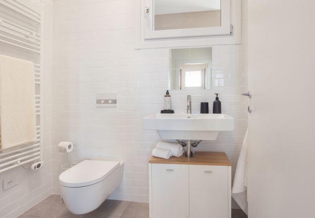 Appartamento a Peschiera del Garda - Perla Garda Lake Apartment With Pool Appartamento a Peschiera del Garda - Perla Garda Lake Apartment With Pool