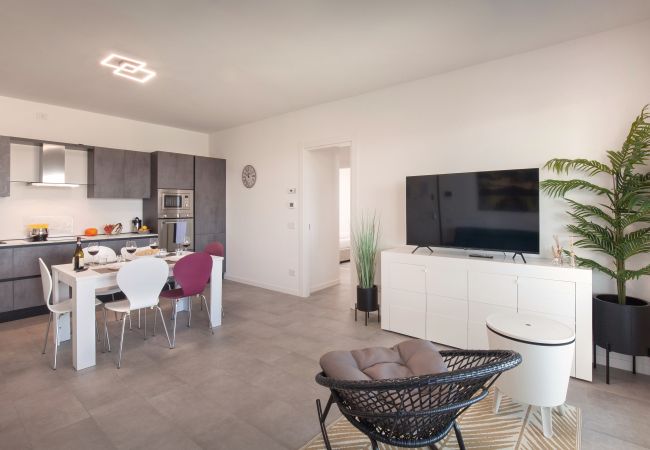 Appartamento a Peschiera del Garda - Perla Garda Lake Apartment With Pool Appartamento a Peschiera del Garda - Perla Garda Lake Apartment With Pool