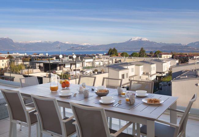 Appartamento a Peschiera del Garda - Perla Garda Lake Apartment With Pool Appartamento a Peschiera del Garda - Perla Garda Lake Apartment With Pool
