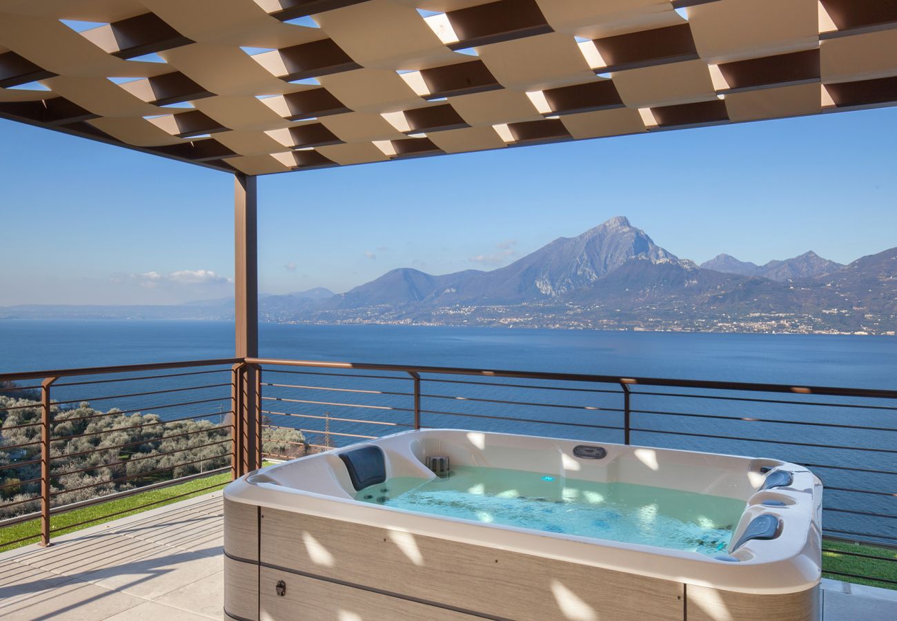 Appartamento a Torri del Benaco - Wally s Terrace Apartment With Pool Appartamento a Torri del Benaco - Wally s Terrace Apartment With Pool