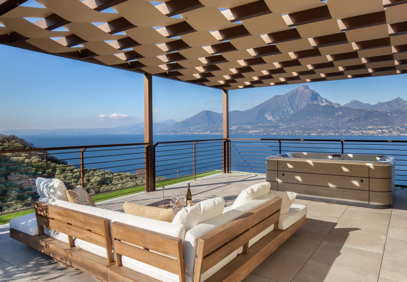 Appartamento a Torri del Benaco - Wally s Terrace Apartment With Pool Appartamento a Torri del Benaco - Wally s Terrace Apartment With Pool