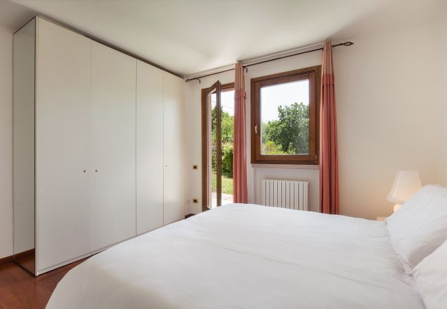 Villa a Torri del Benaco - Villa Viù with Pool and Lake View Villa a Torri del Benaco - Villa Viù with Pool and Lake View