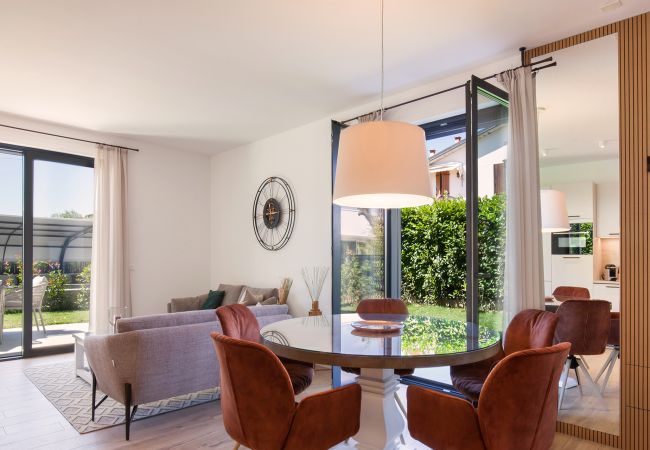 Appartamento a Lazise - Apartment Petra with Pool Appartamento a Lazise - Apartment Petra with Pool