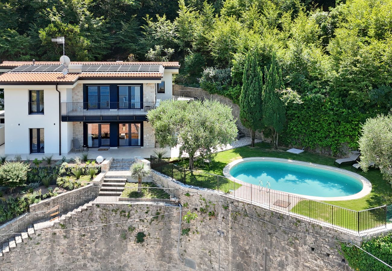 Villa a Brenzone - Villa AMA with Private Pool