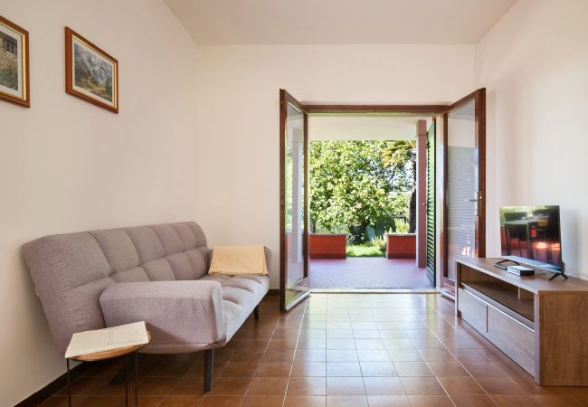 Appartamento a Cisano - Apartment Noon with Pool Appartamento a Cisano - Apartment Noon with Pool