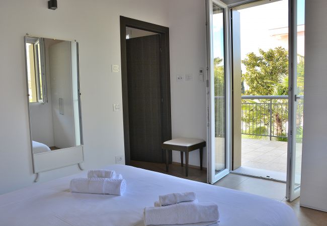 Apartment in Torri del Benaco - North House With Pool And Lake View Apartment in Torri del Benaco - North House With Pool And Lake View