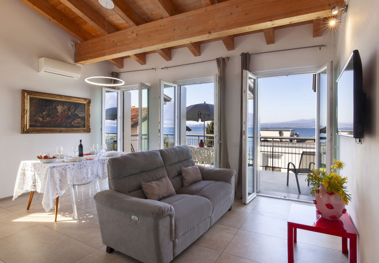 Apartment in Torri del Benaco - South House With Pool And Lake View