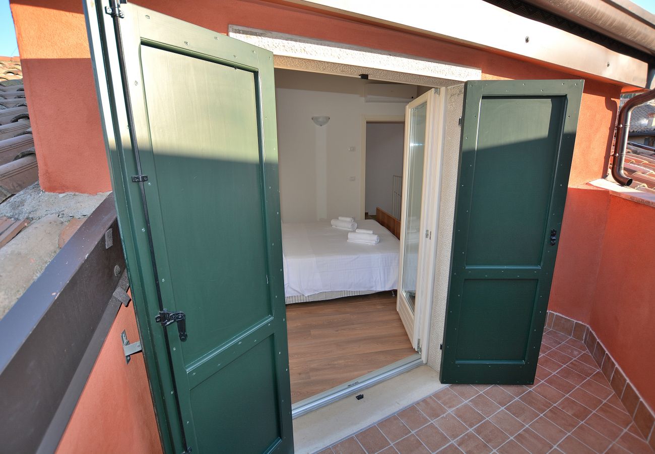 Apartment in Torri del Benaco - Apartment del Pescatore In Downtown