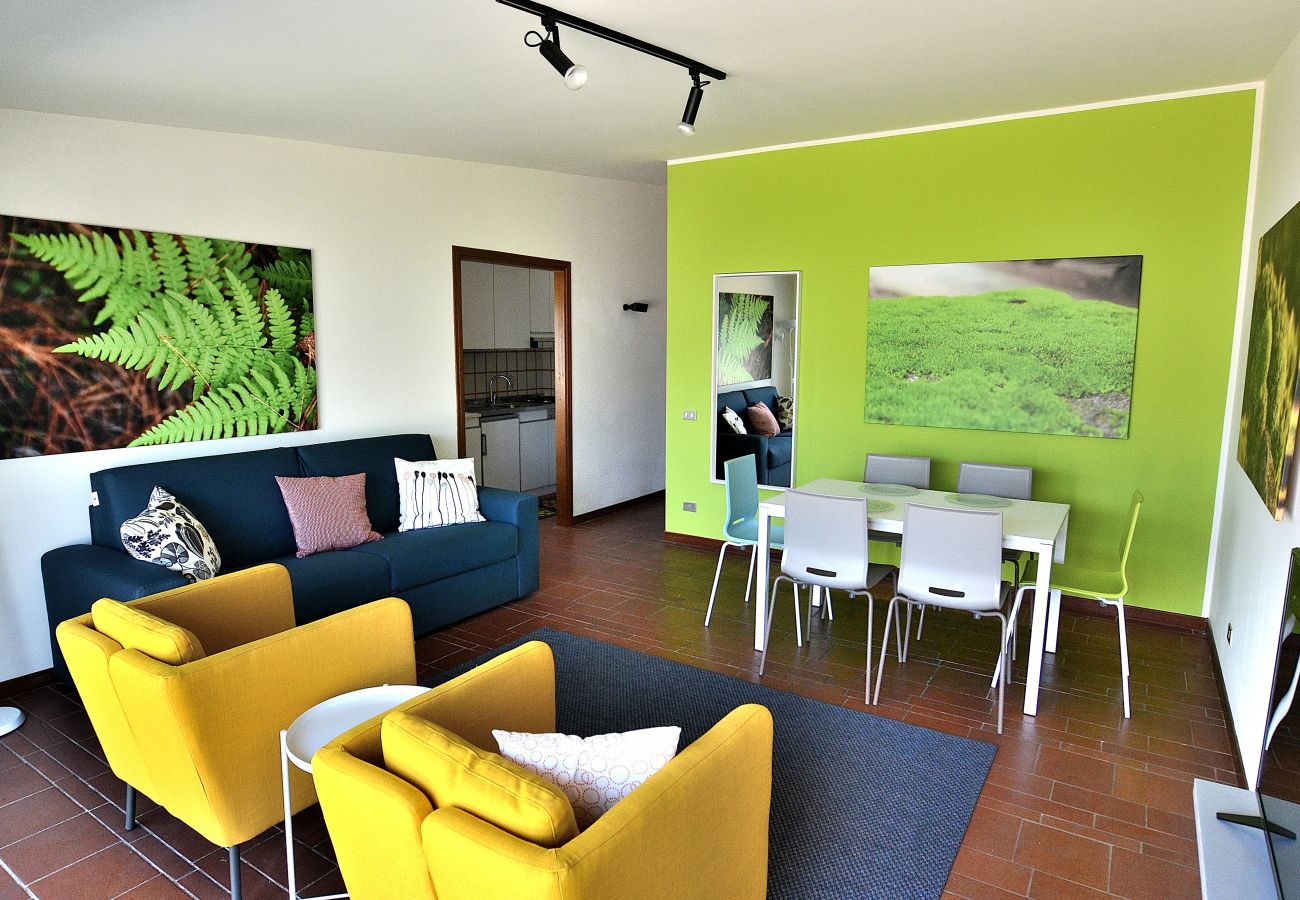 Apartment in Torri del Benaco - Greenery Loft With Lake View