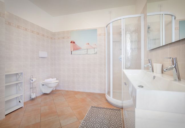 Villa in Torri del Benaco - Villa Sybille With Pool And Lake View Villa in Torri del Benaco - Villa Sybille With Pool And Lake View