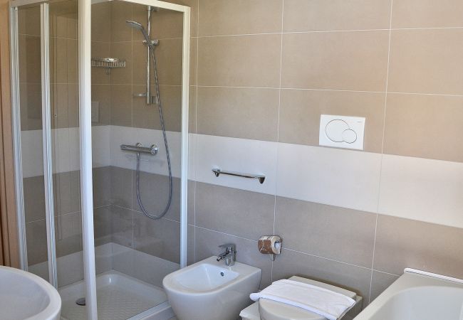 House in Garda - Cà Gardesana With Pool House in Garda - Cà Gardesana With Pool