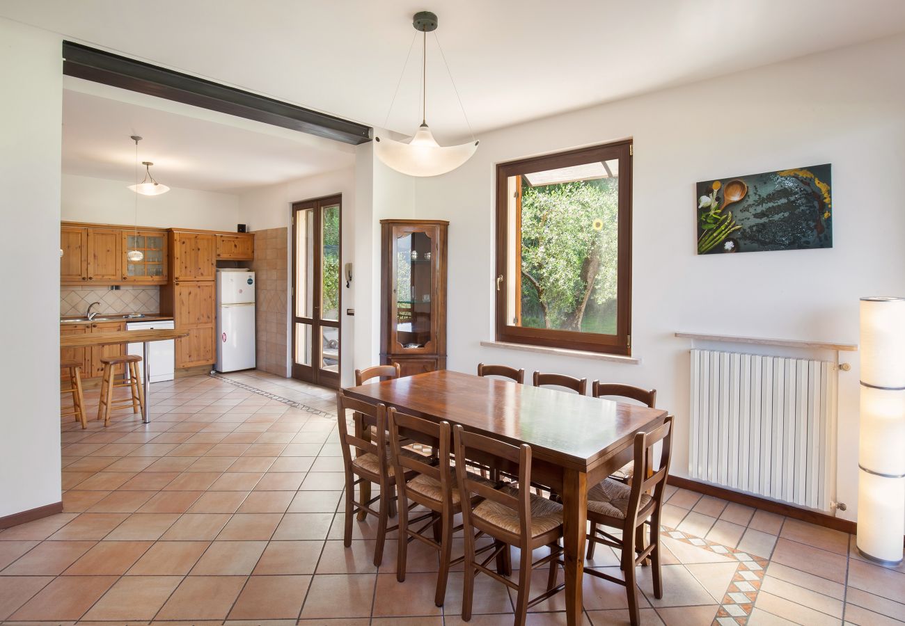 Villa in Torri del Benaco - Villa Carducci with lake view