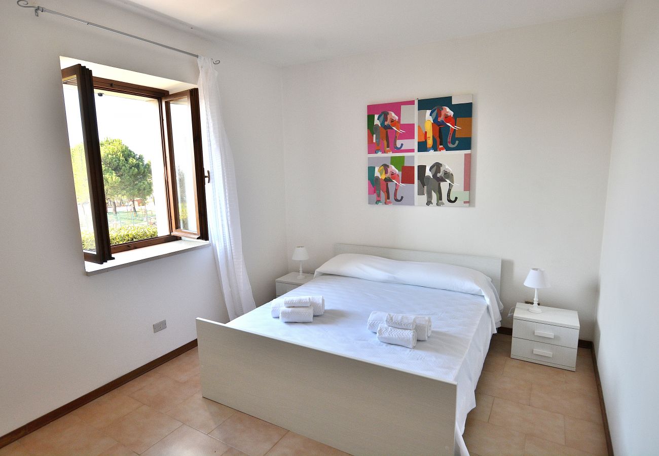 Apartment in Lazise - Apartment Rosa Sweet Sara With Pool