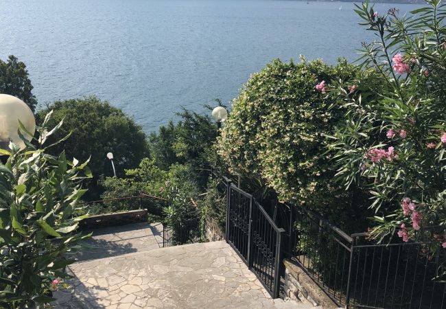 Apartment in Malcesine - Apartment Windows On The Lake