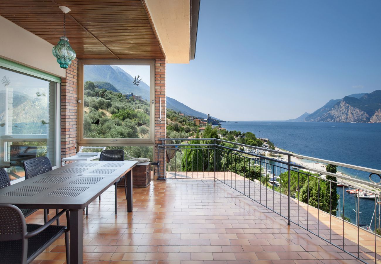 Apartment in Malcesine - Apartment Windows On The Lake